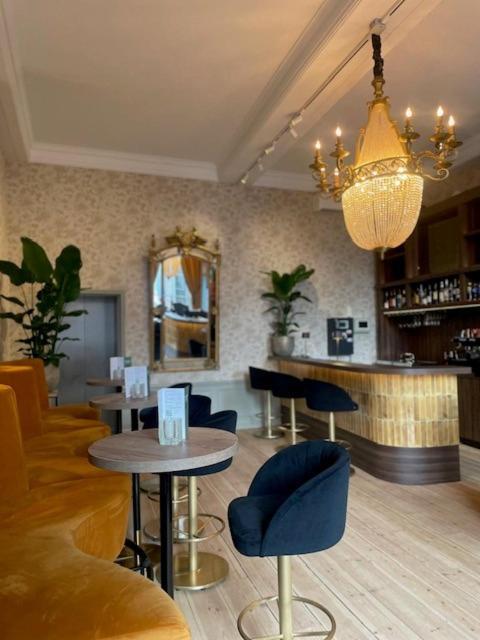 Hampshire Hotel - 'S Gravenhof Зутфен Екстериор снимка
