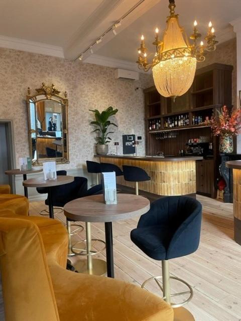 Hampshire Hotel - 'S Gravenhof Зутфен Екстериор снимка